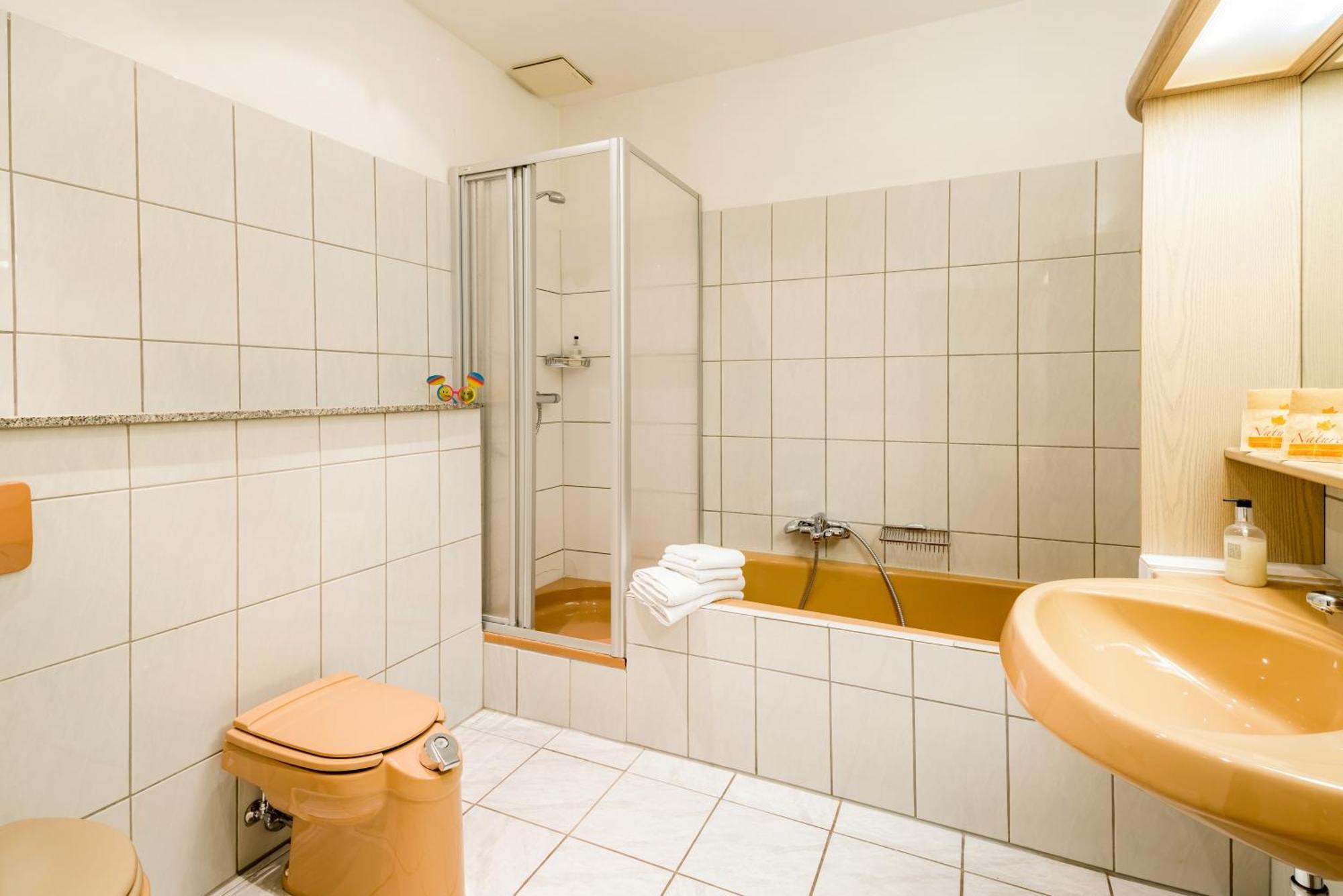 Airport Fashion Hotel Dusseldorf Room photo